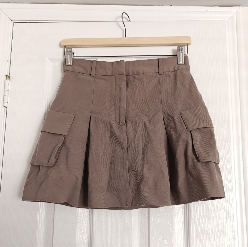 Baton Pleated Wool Skirt with Pockets